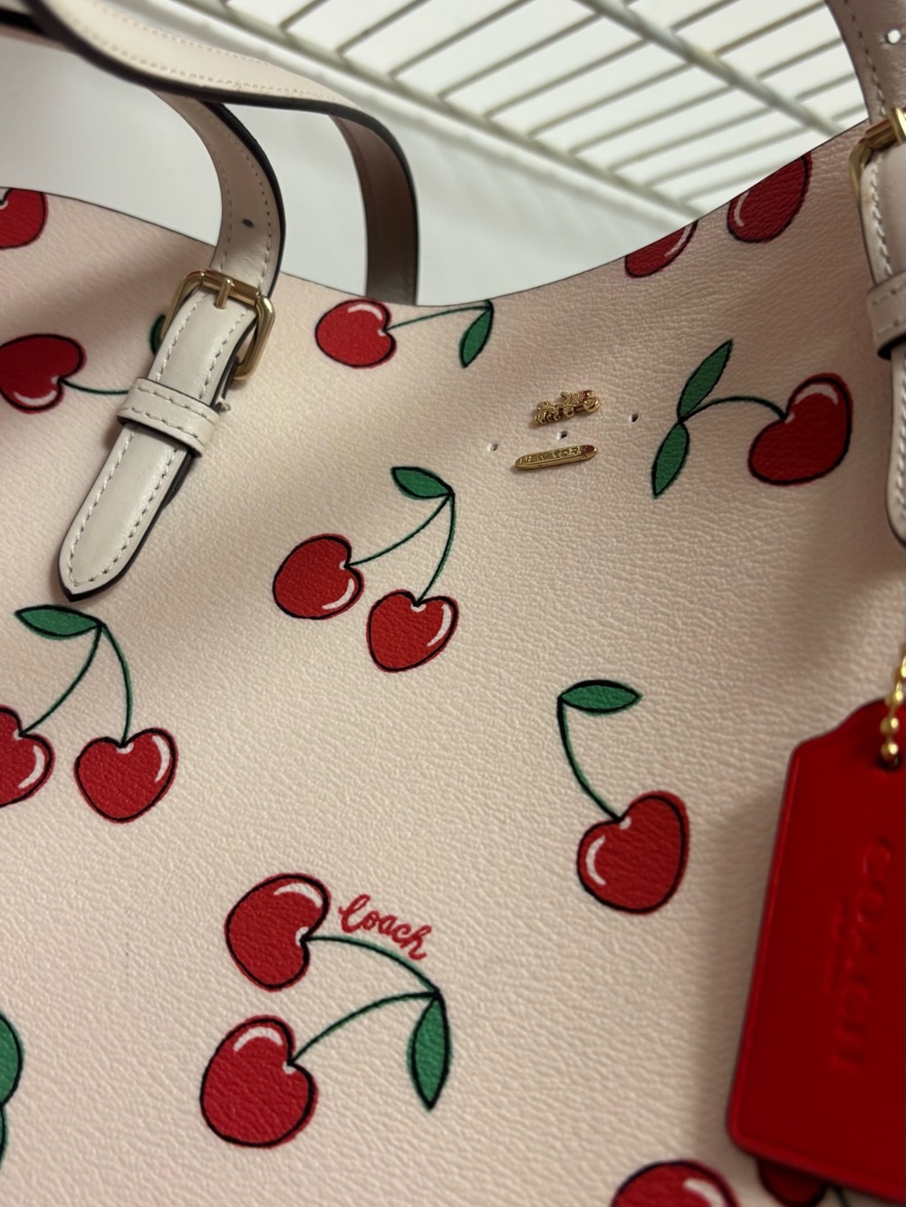 Authentic Coach Mollie LARGE Tote- Blush Pink Cherry Print - Picture 5 of 10